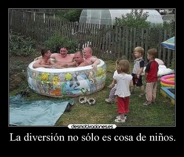 Imágenes graciosas en la piscina